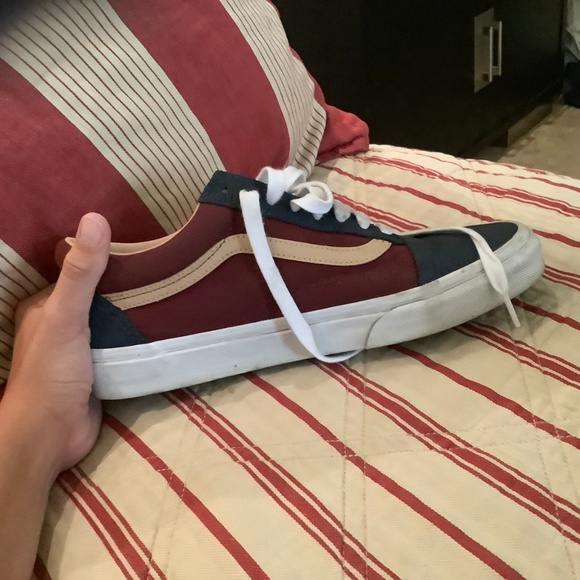 Vans - Picture 5 of 5